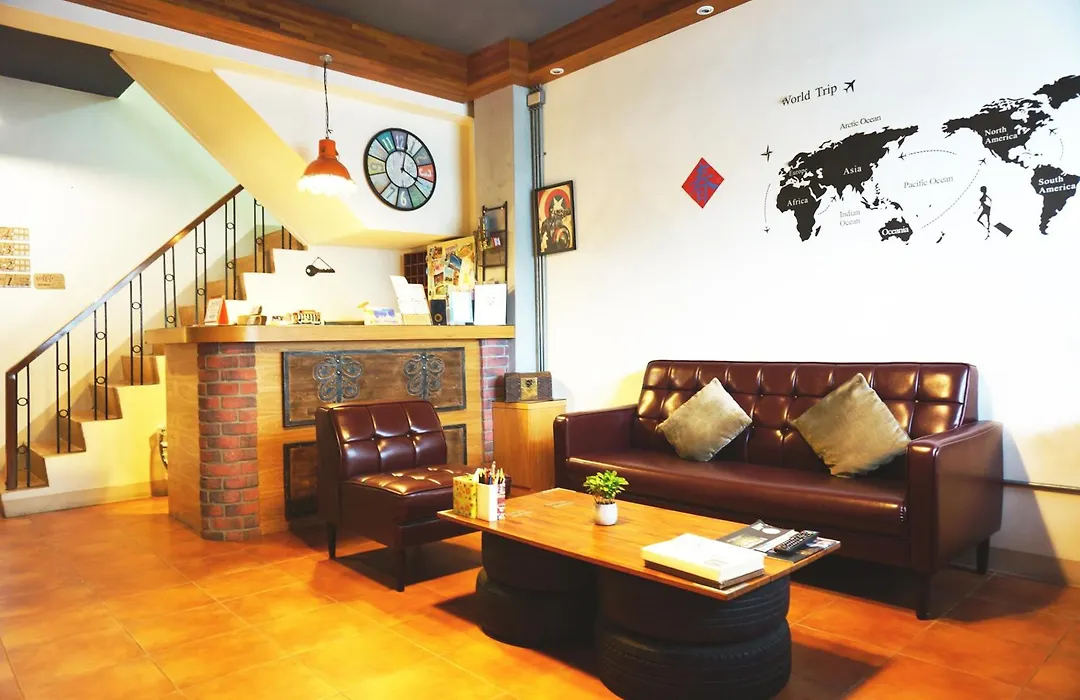 Knock Knock Hostel-1